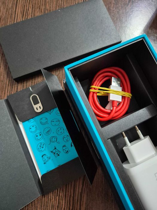 OnePlus Nord 2 5G – 12 GB RAM / 256 GB – IMPECABIL