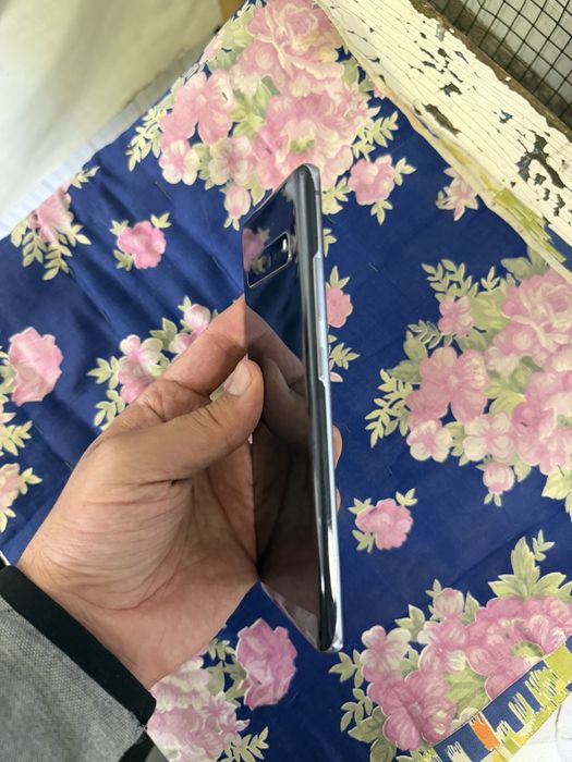 samsung s10+5g pamit 8.256g holati yahwi oqip tel qlila