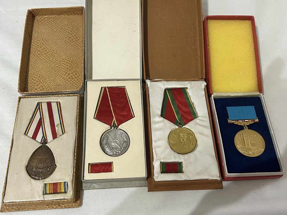 Medalii vechi din perioada comunista