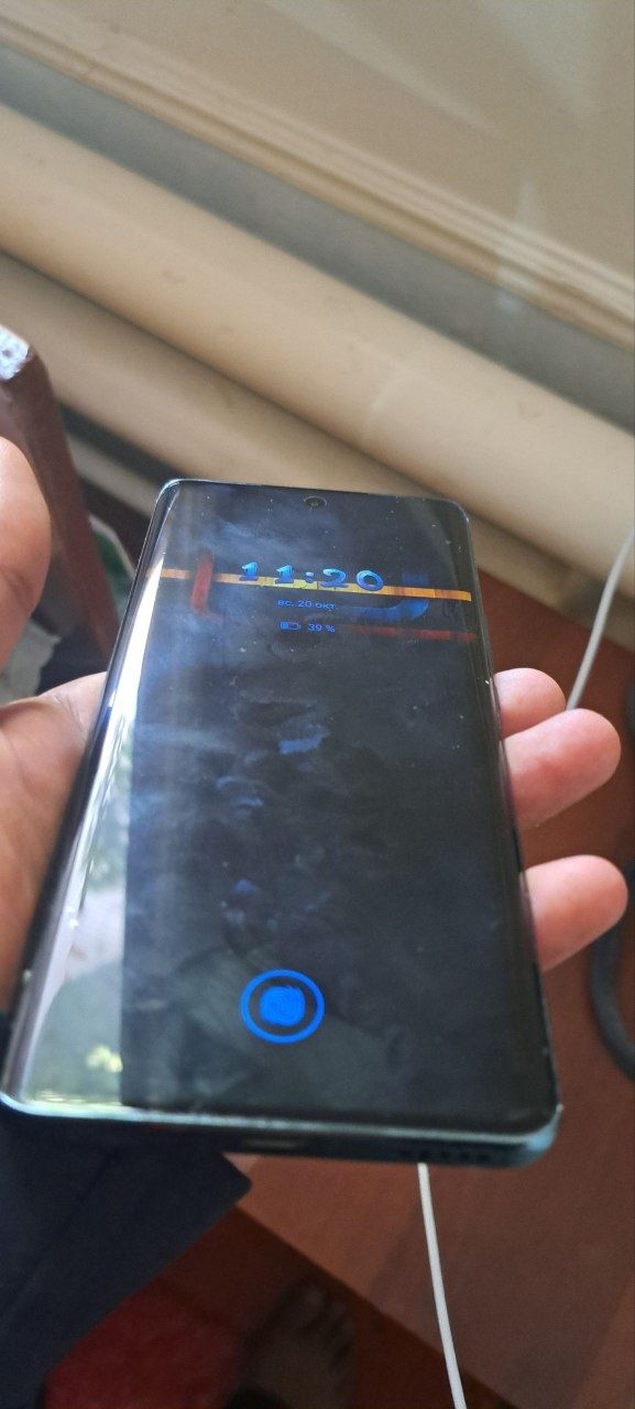 Honor x9b yangi xolatda 20 kun boldi olganimga srochno sotaman