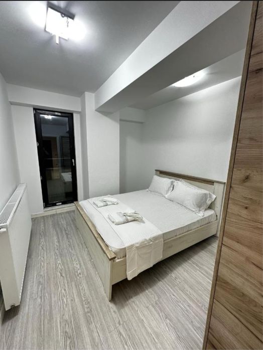 Inchiriez apartament regim hotelier Craiova