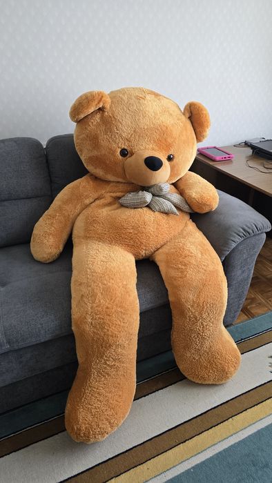 Двухметровый плюшевый медведь