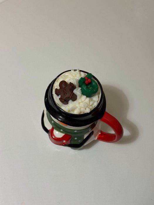 Ръчноизработени коледни свещи