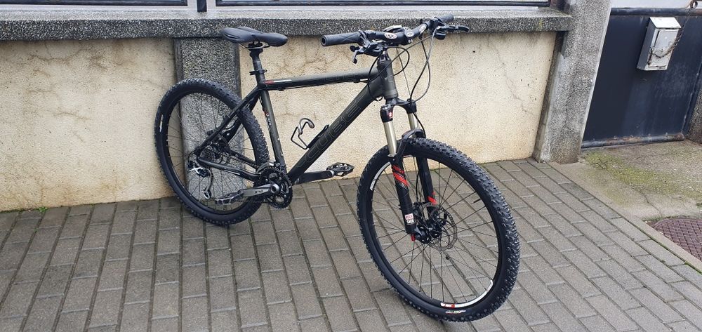 Vând Bicicleta Cube