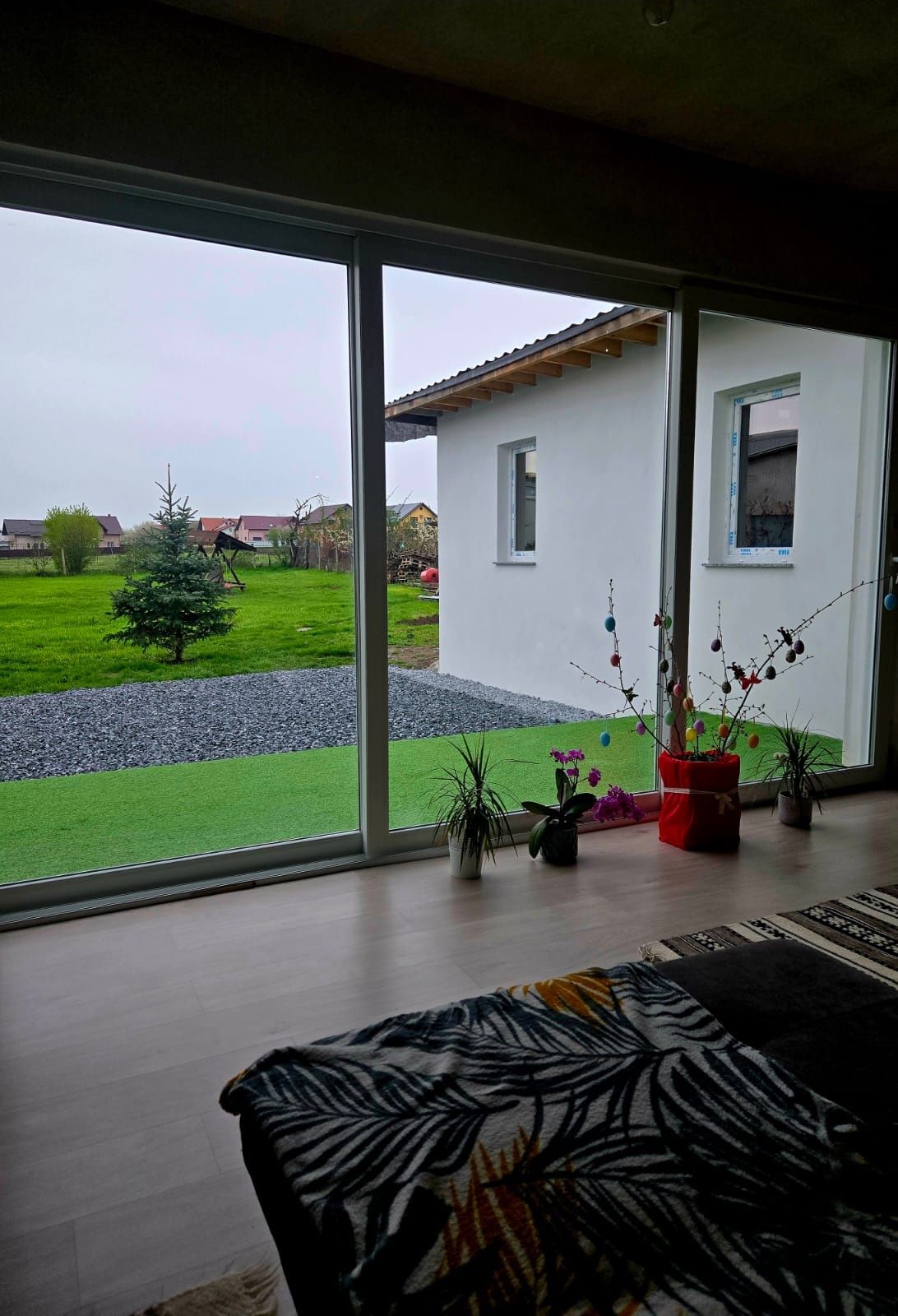 Casa cu 16 ari de teren pe Aleea Dumbravii la asfalt!