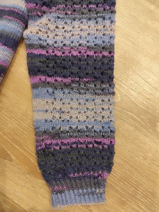 Pulovar tricotat manual