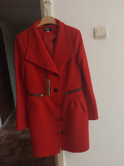 Пальто                .