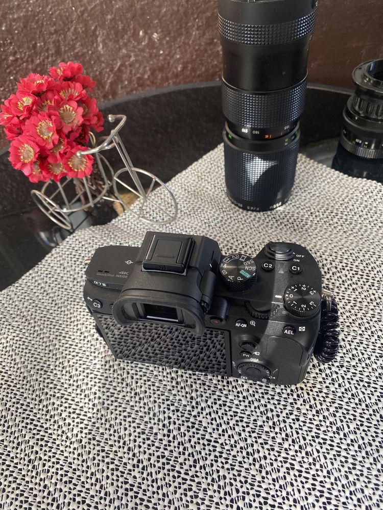 Sony a7 iii + подарък ретро обектив