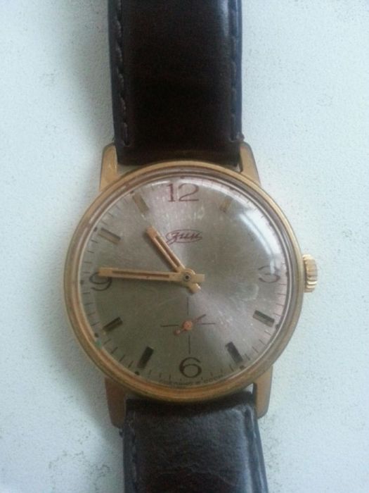 Продам антикварные часы позолота