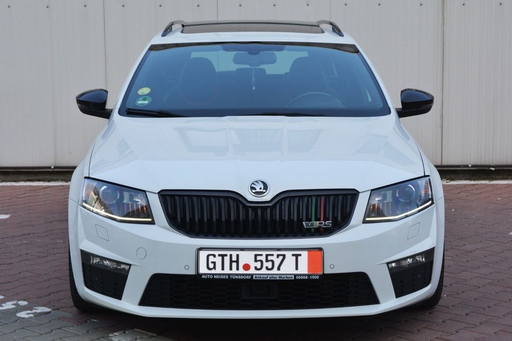 Skoda Octavia vRS//Panorama//Distronic//Canton//Xenon//