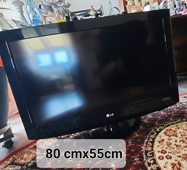 Urgent! Vand  2 televizoare 500 leiei