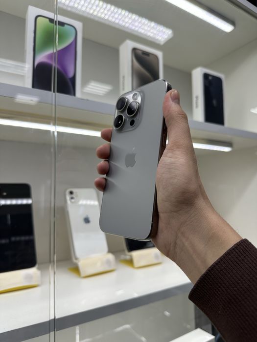 Продам 15 про 256гб