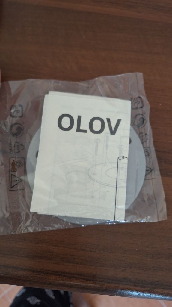 Неотворени болтове и поставка за крак olov ikea
