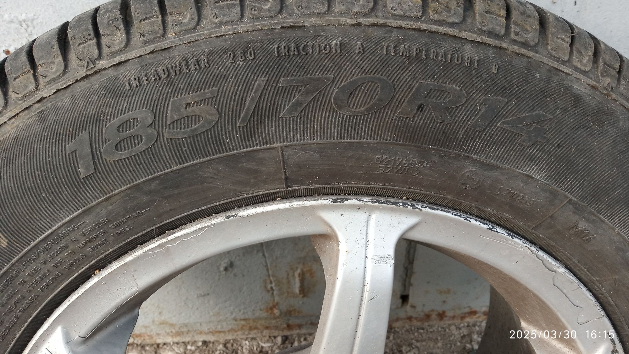 Продам диски с резиной R14