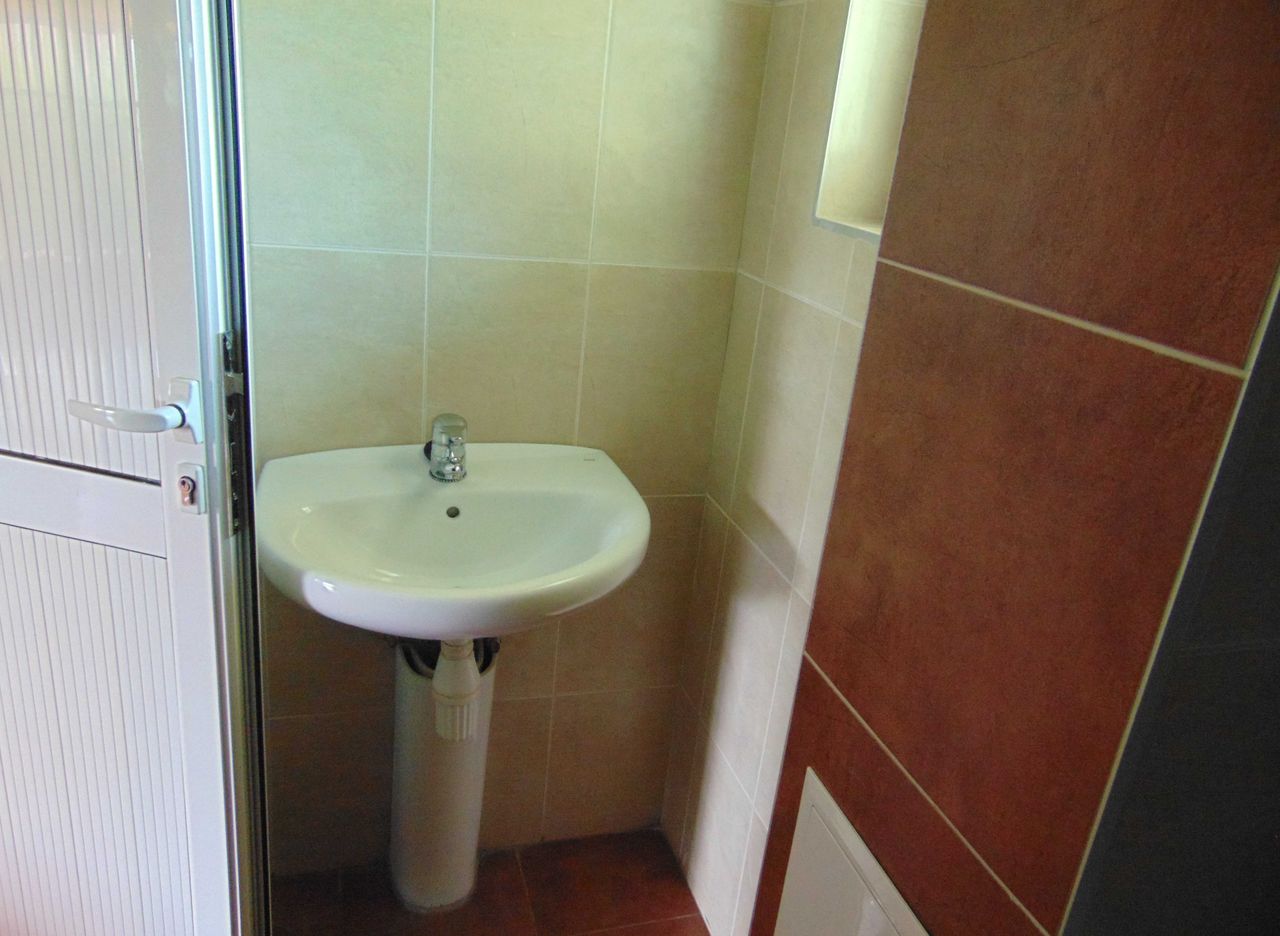 Дава се под наем Двустаен апартамент в Плевен, Сторгозия - 60 кв.м за 357 € - Снимка #6