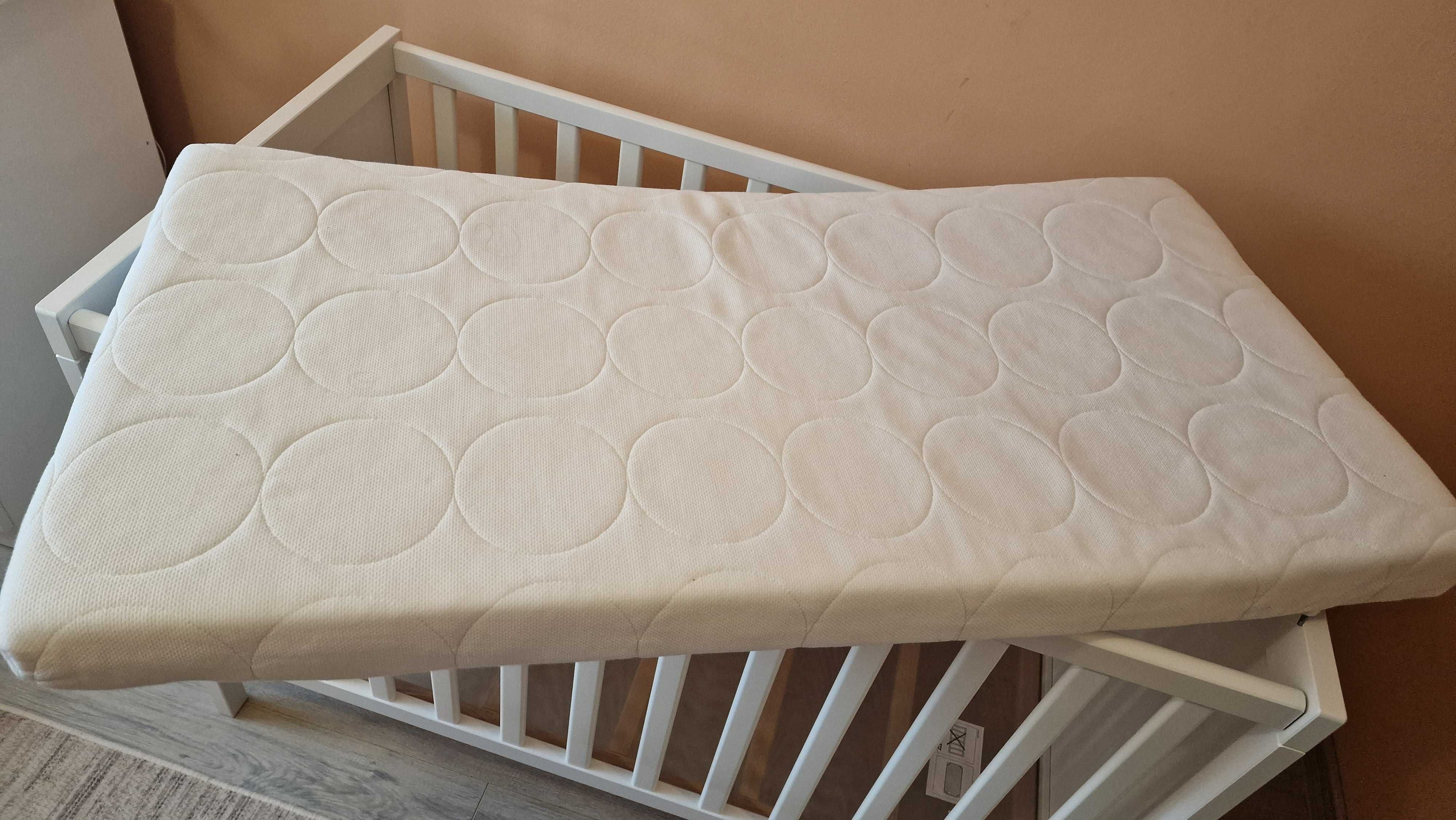 Patut bebe/copil IKEA si saltea spuma standarde ridicate de siguranta