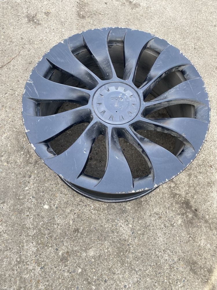 Джанта Tesla model Y