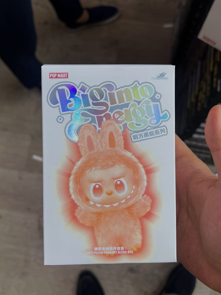 Labubu игрушки из pop mart хит этого года Лабубу