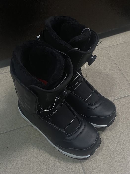 TERROR сноуборд/ботинки брэндовые, новые стоят 200 тысяч !