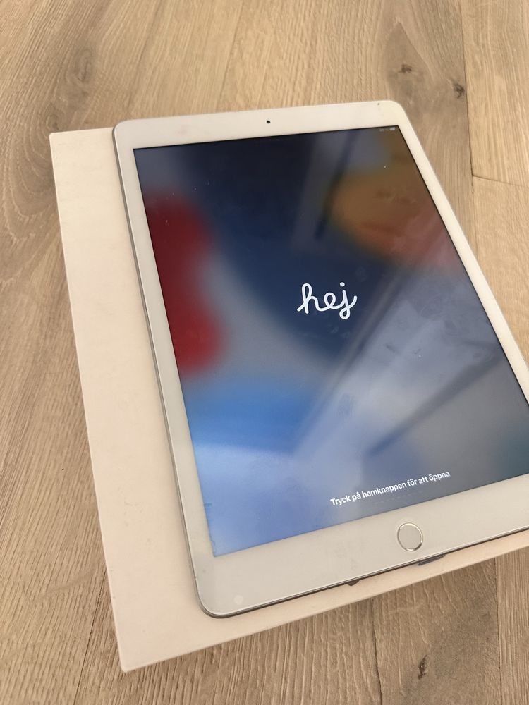 Продам планшет Ipad