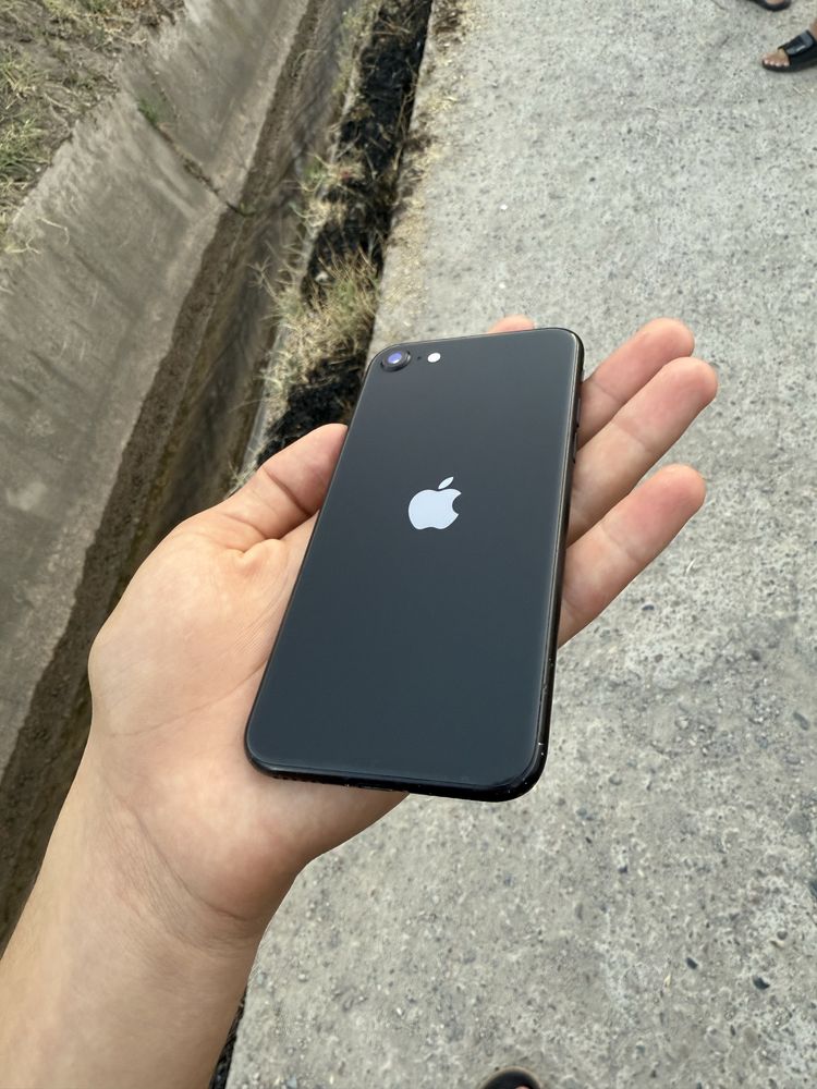 iPhone SE LLA/64