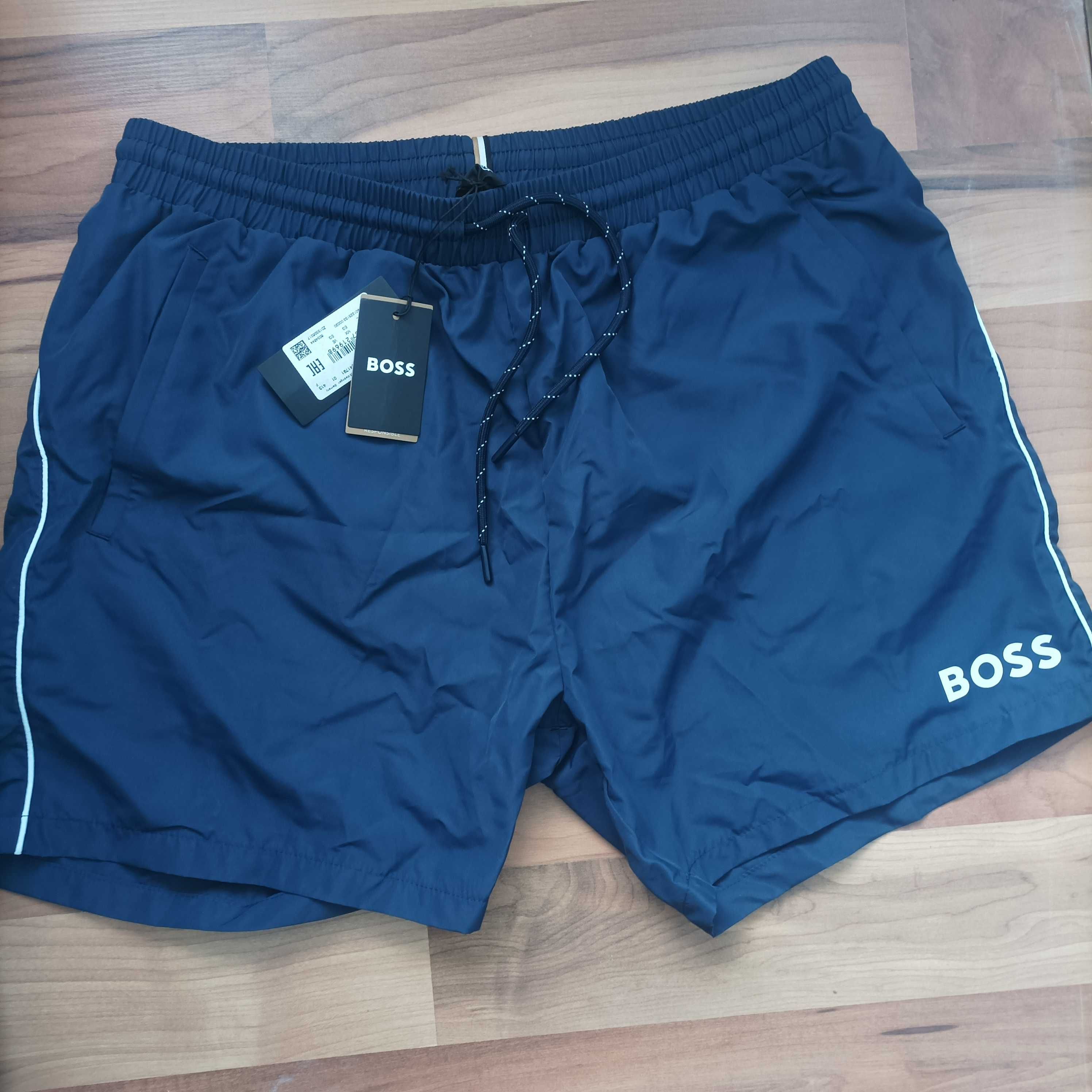 Boss L/XL бански и шорти за плаж