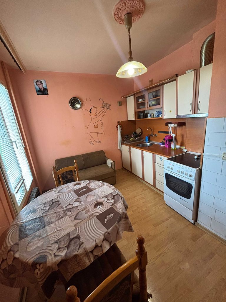 Продава се Двустаен апартамент в Плевен, Дружба 2 - 71 кв.м за 1296 €/кв.м - Снимка #9