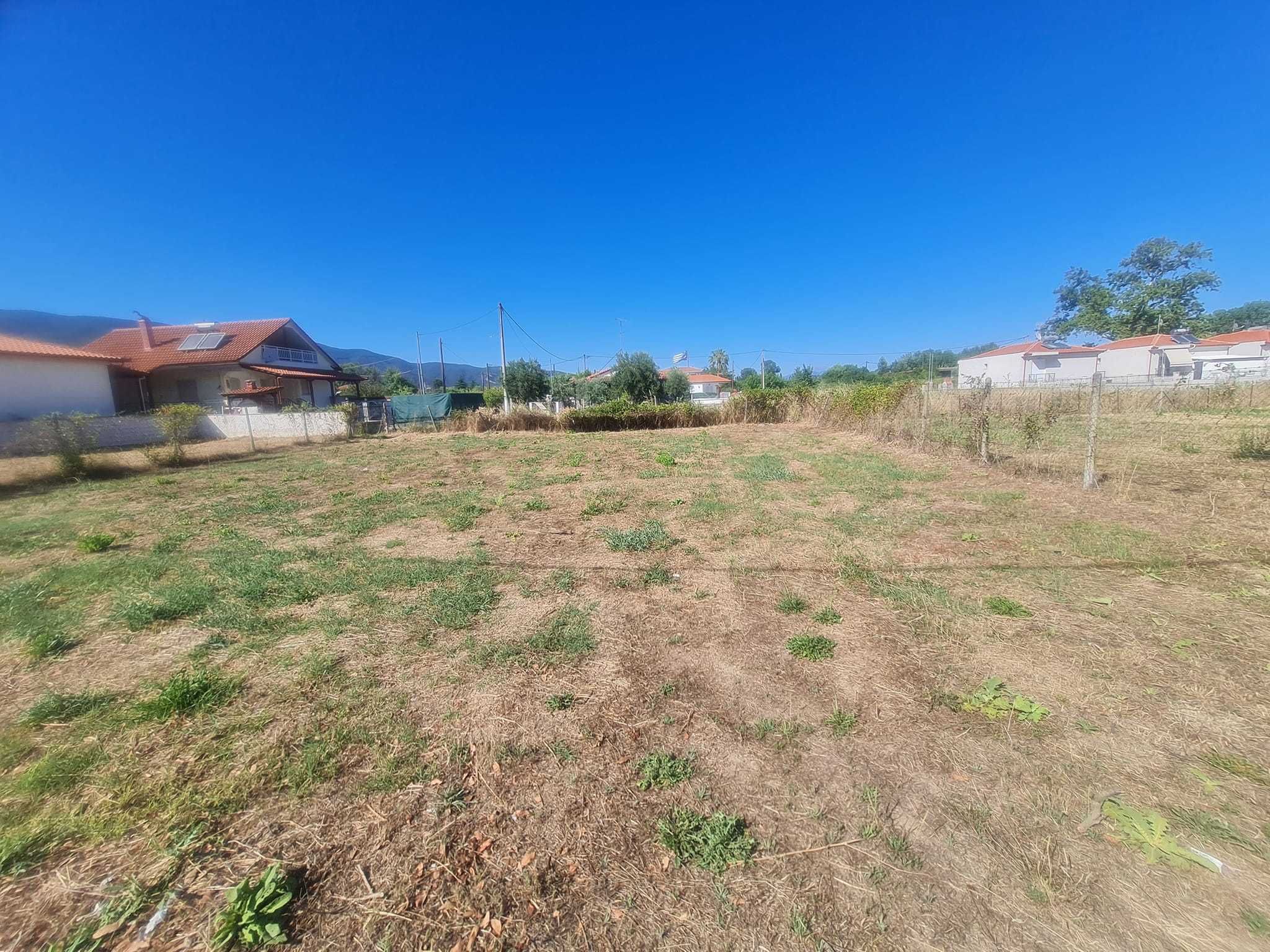 Продава парцел с площ 400 м2 в района Аспровалта - Неа Врасна, Гърция