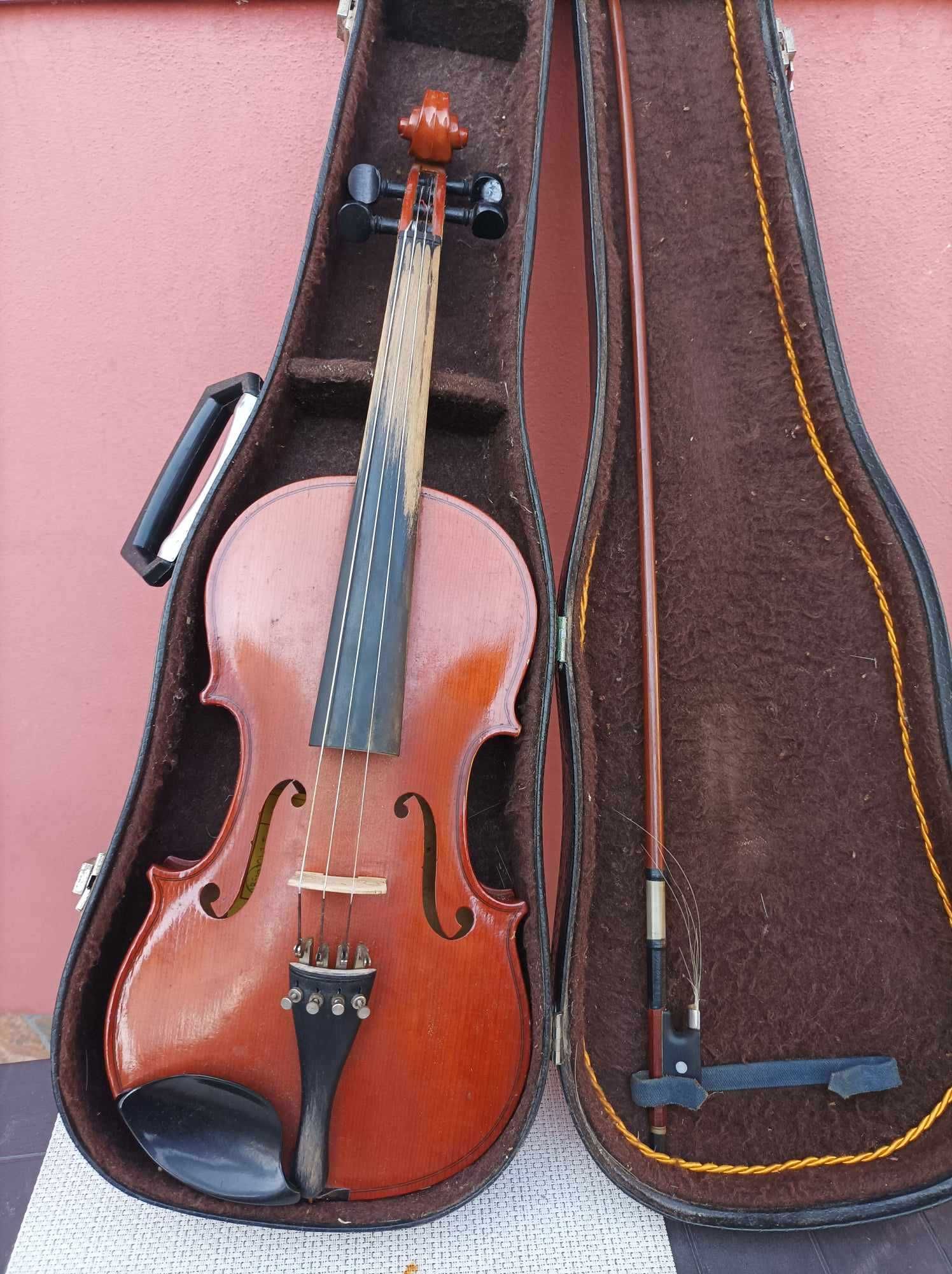 Vioara veche 1980