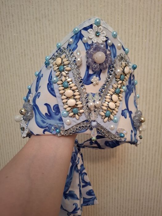 Кокошник ручной работы