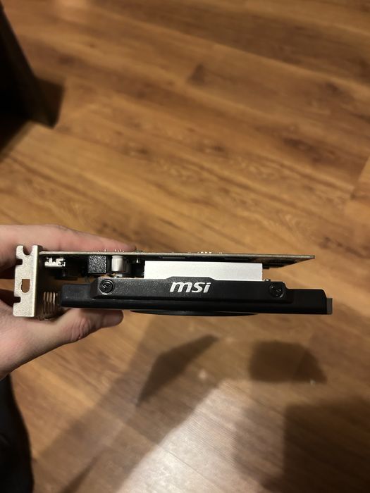 Placa video MSI 750ti