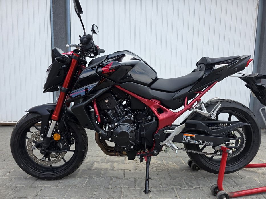 A2 Honda Cb750 Hornet 2024. Permis A2 35kw