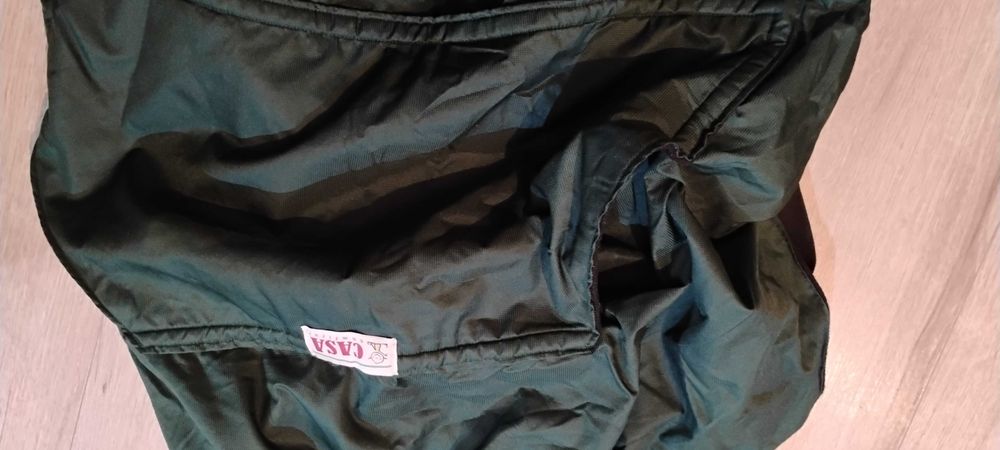 Protectie port-bebe (cover) cu gluga