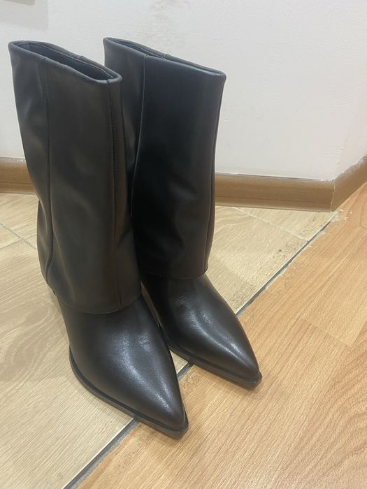 Продам женские сапожки