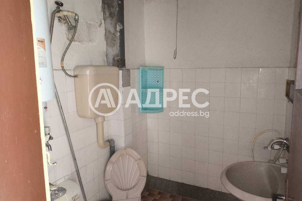 Двустаен апартамент в централната част на гр. Разград