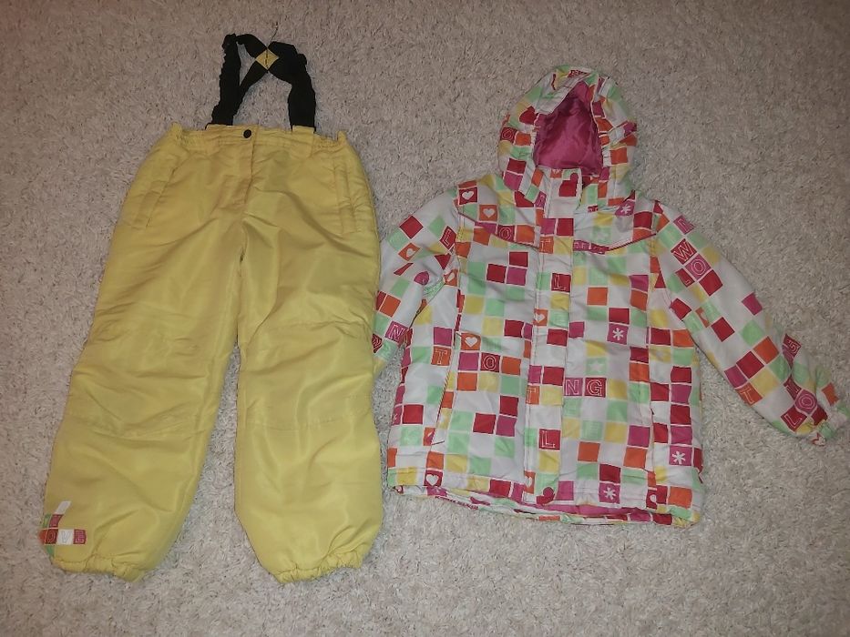 Costum skiy fete 128 C&A