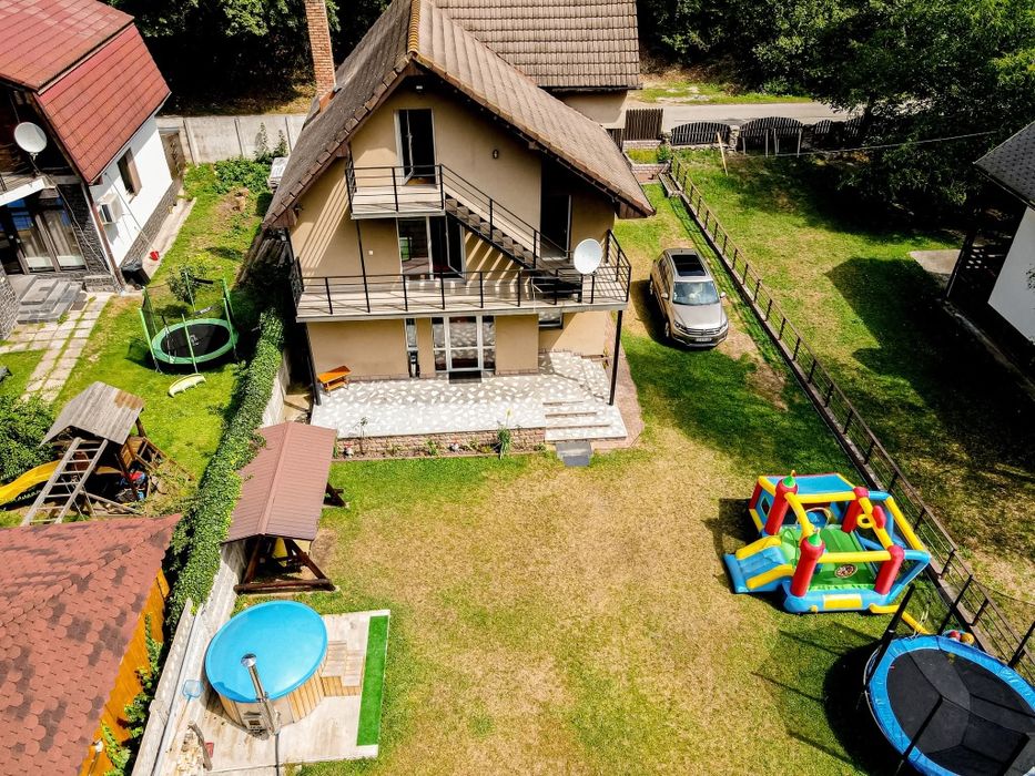 Cabană de închiriat