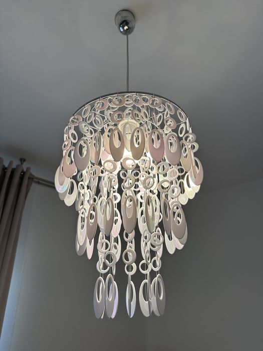 Lustre dormitor si aplica Led