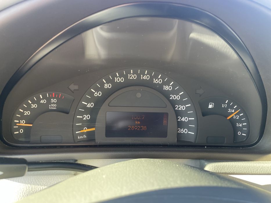 Mercedes c220 w203