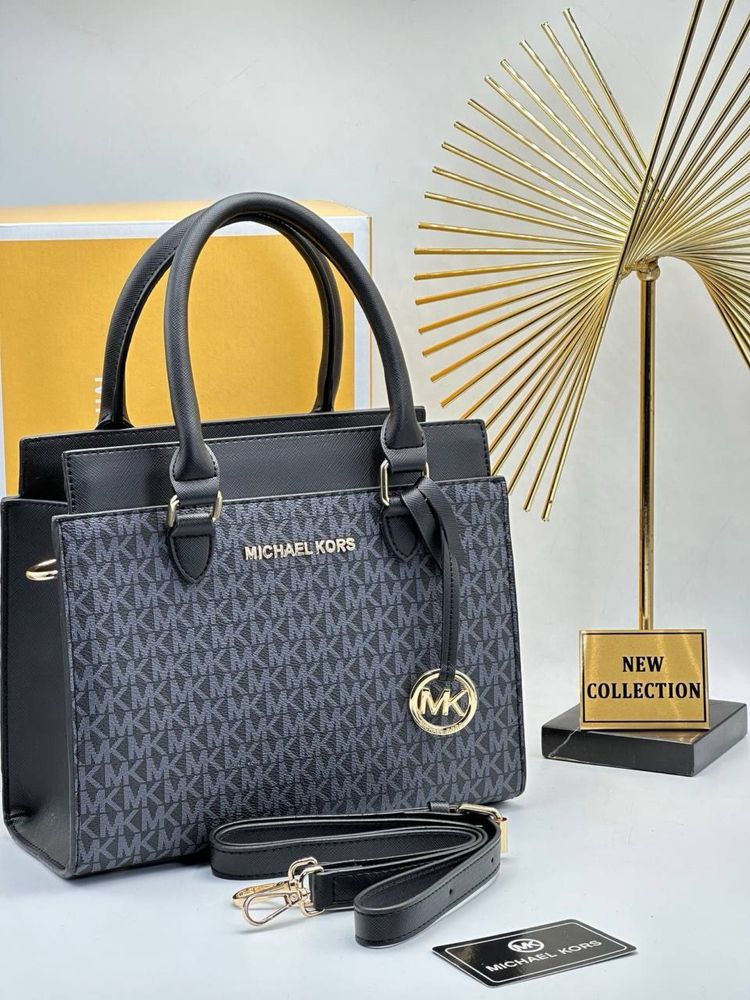 Geanta Michael Kors Noua !!! Dimensiuni 28/24 !!!