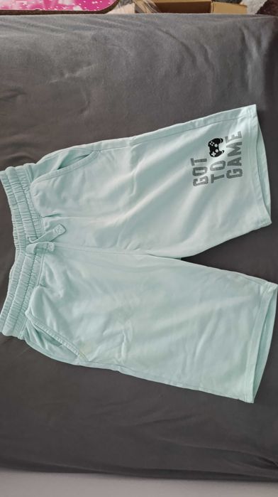 Къси панталони H&M за момче
