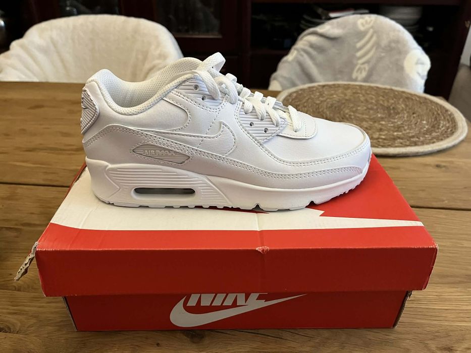 Дамски маратонки Nike Air Max