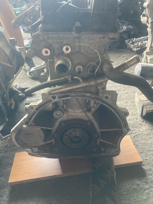 Mitsubishi Colt 1.3 i 95кс 2008 година Двигател