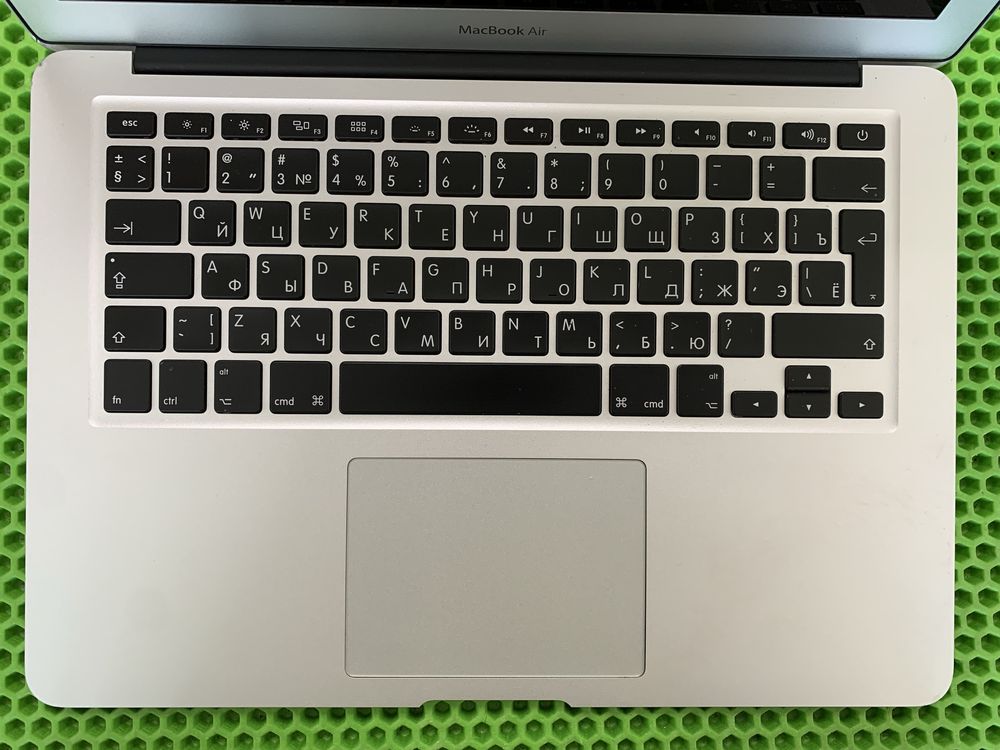Macbook Air 13 core i5. С коробкой. Рассрочка есть.