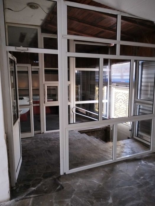 Дава под наем магазин