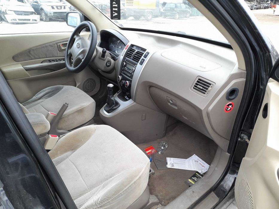 На части! Hyundai Tucson 2.0i 16V 4WD