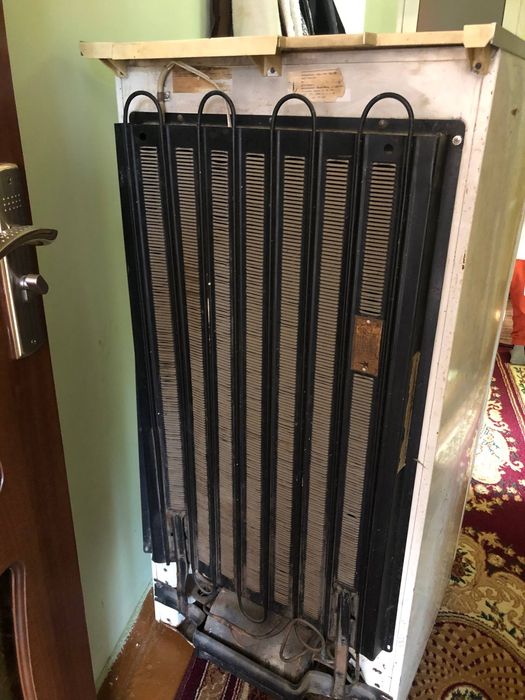 Холодильник б/у в хорошем состоянии