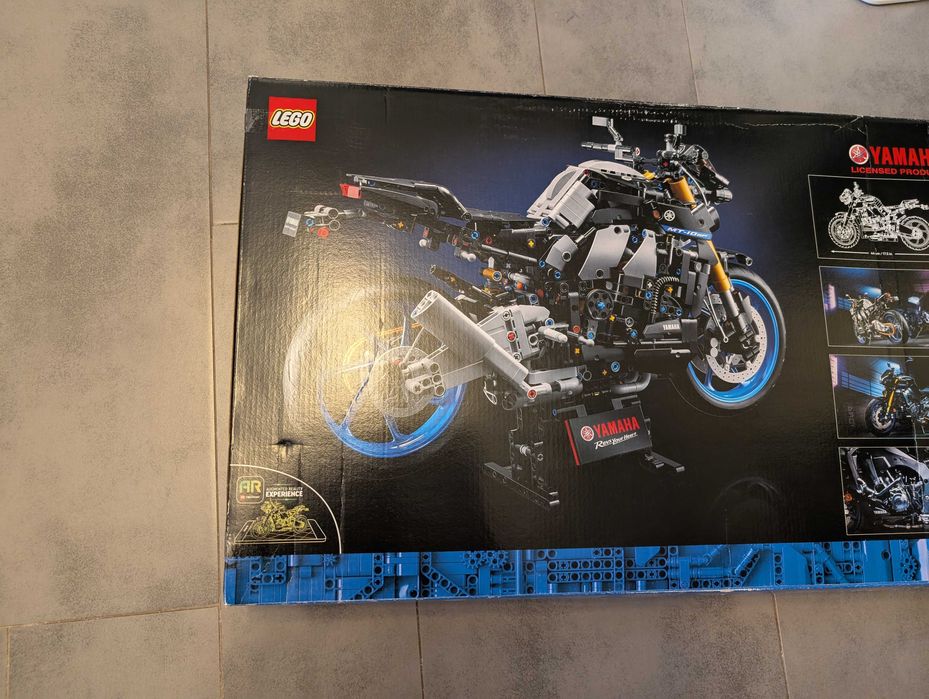 Lego 42159 Yamaha MT-10 SP
