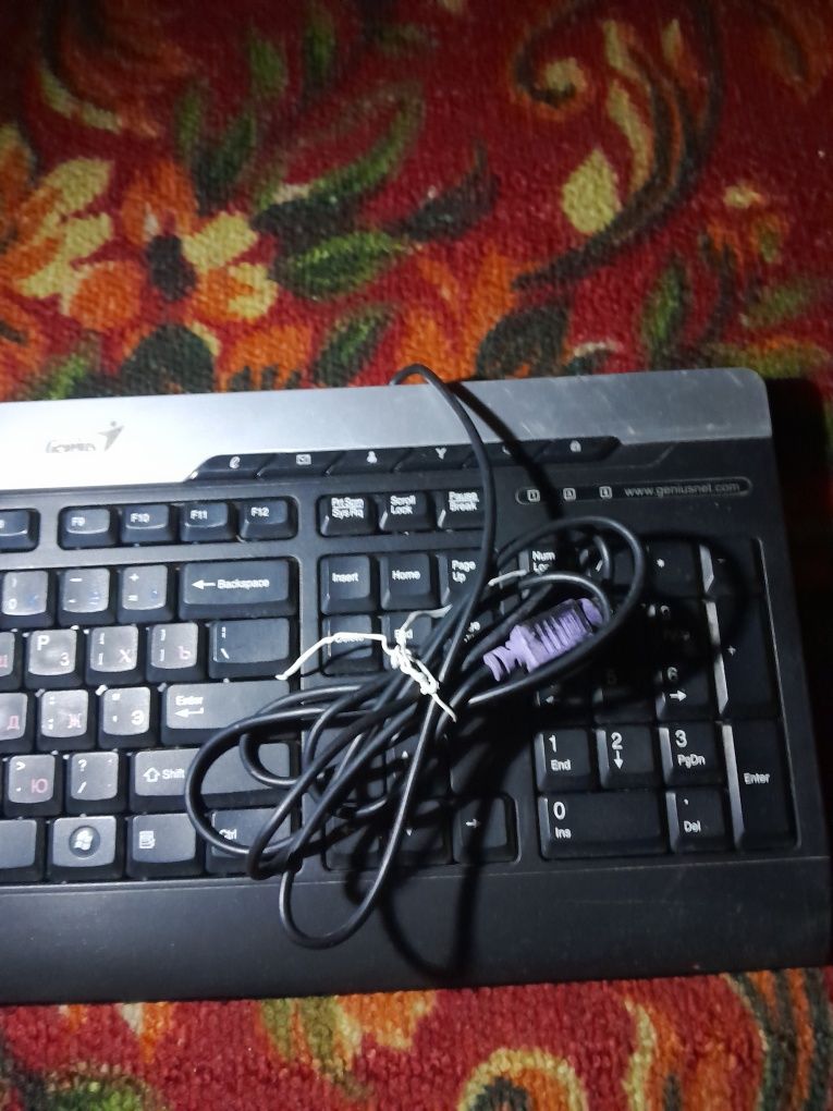 Клавиатура PS 2 с круглым игольчатым разъемом PS\2 для компьютера