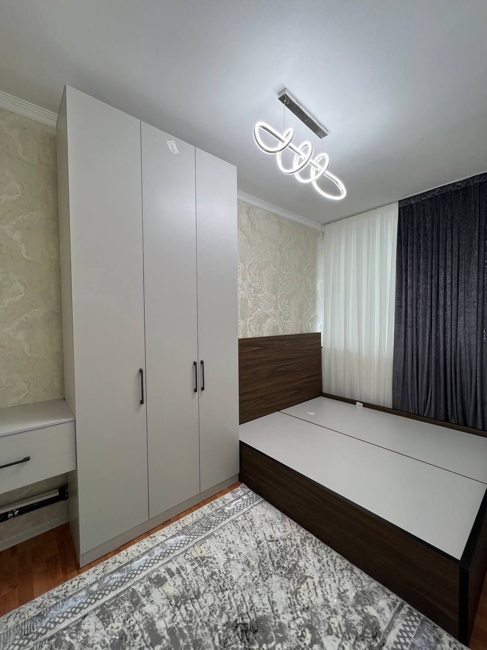 Срочно продаётся 2 комната на 4 этаже ново-ка Самкоч